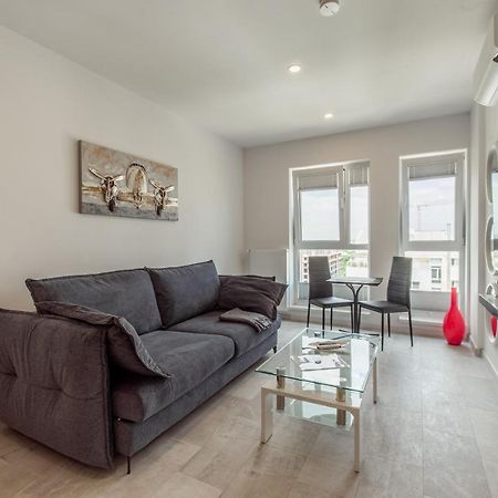 Fancy Penthouse Studio With Lakeview W10 ブカレスト エクステリア 写真