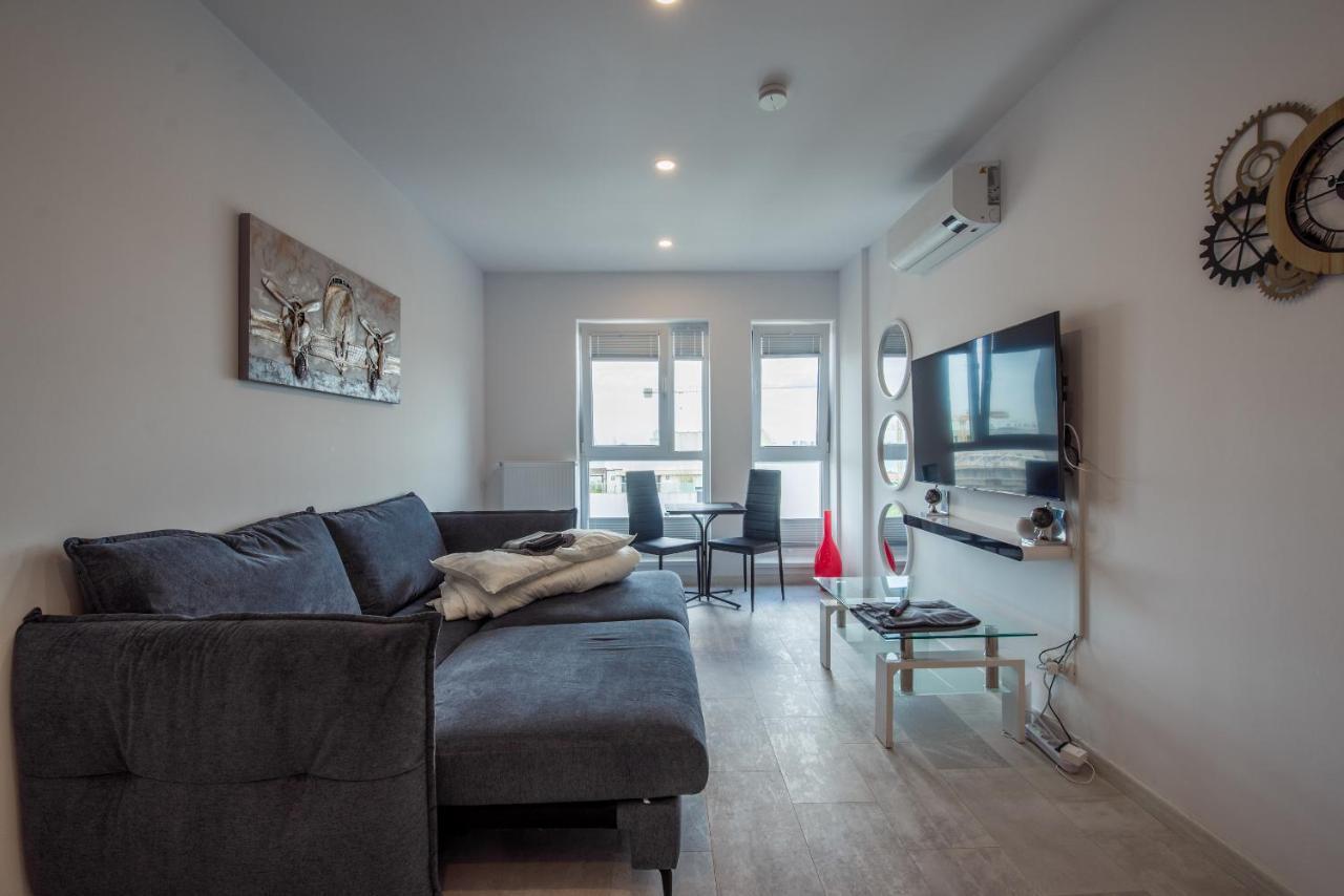 Fancy Penthouse Studio With Lakeview W10 ブカレスト エクステリア 写真